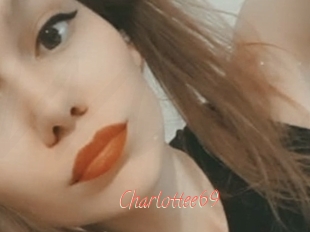 Charlottee69