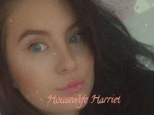 Housewife_Harriet