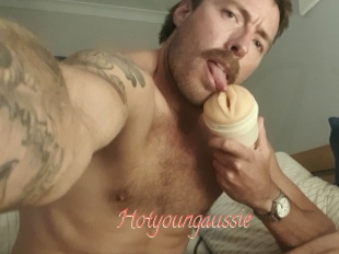 Hotyoungaussie