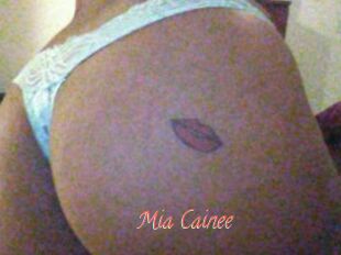 Mia_Cainee