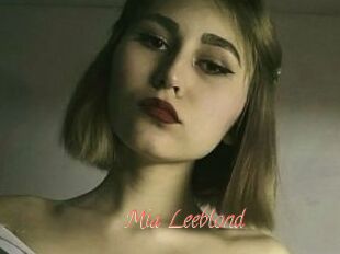 Mia_Leeblond