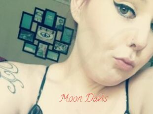 Moon_Davis